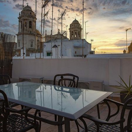 Catedral View Apartment By Cadiz4Rentals المظهر الخارجي الصورة