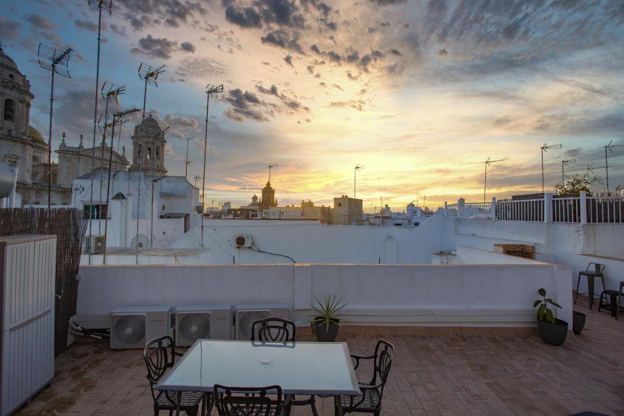 Catedral View Apartment By Cadiz4Rentals المظهر الخارجي الصورة